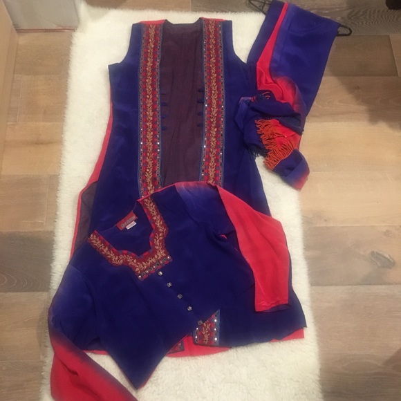 4 pieces Indian outfit - Picture 4 of 8